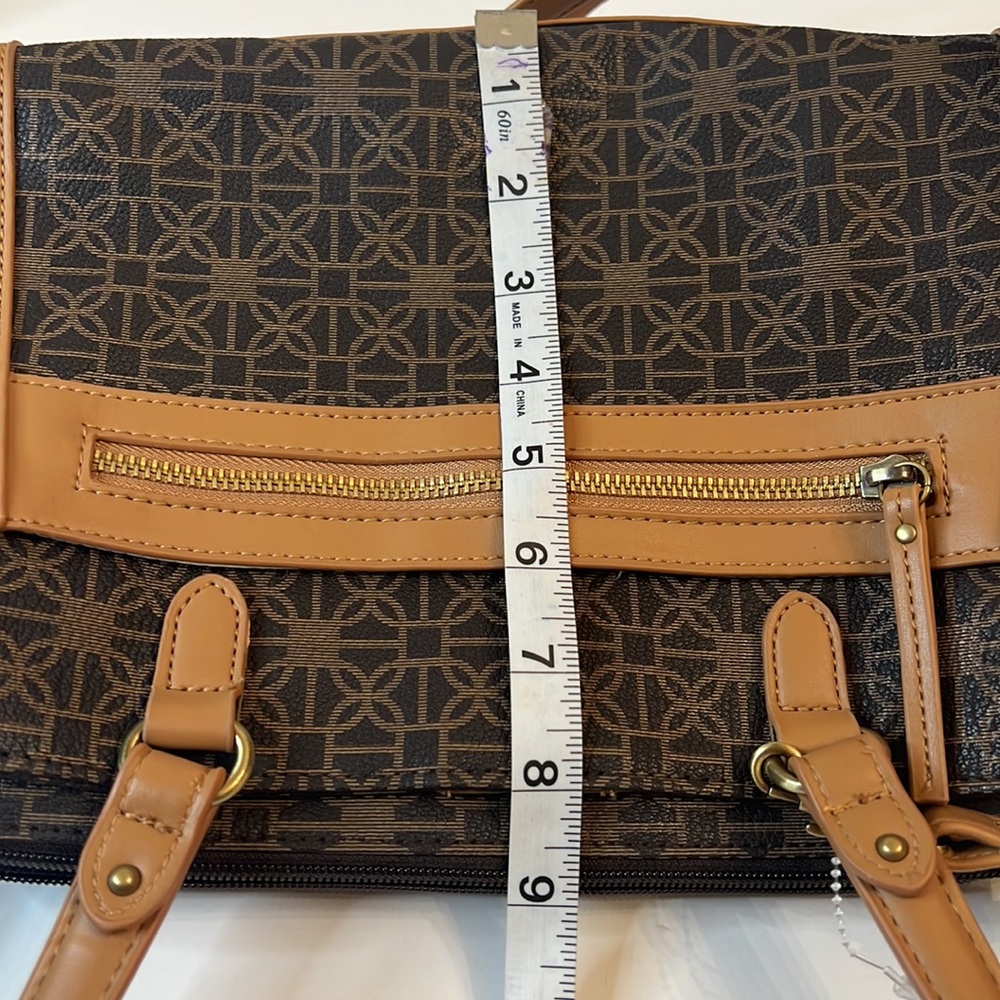 BROWN AND TAN HAND BAG - Picture 11 of 16
